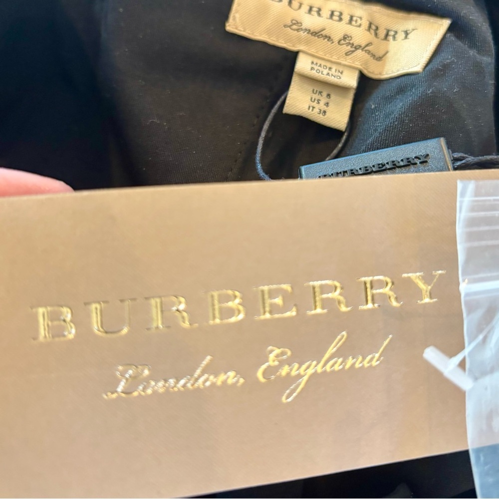 BURBERRY 
Burberry London Black Wool Blend
Tailored Trousers - Picture 13 of 15